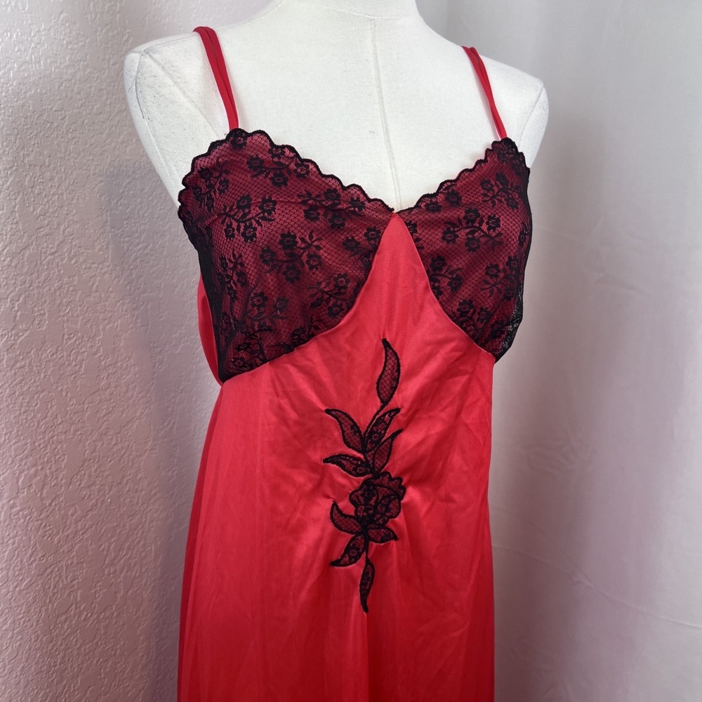 Vintage‎ Maxi Slip Dress Womens M/L Red Black Lace Sheer Nightgown Babydoll Goth
